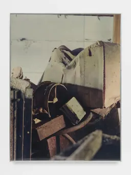 Raymond Meeks : installation Assemblage à la Casemore Gallery
