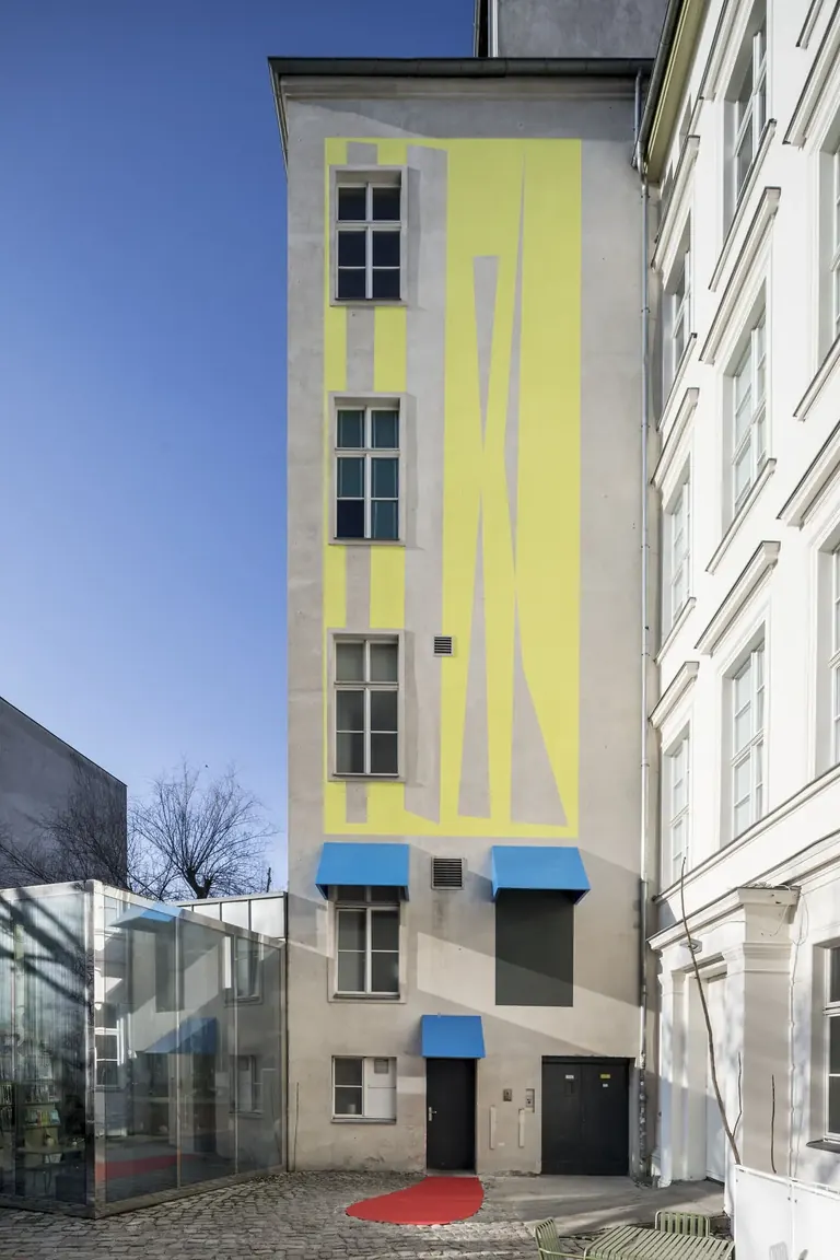 Judith Hopf, Stepping Stairs, 2018, mural on KW's courtyard façade