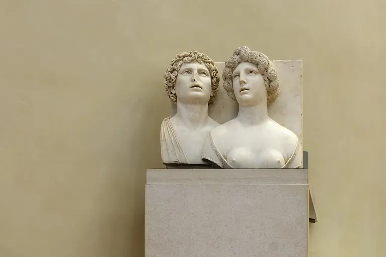 Tullio Lombardo, Doble retrat, relleu de marbre a la Ca' d'Oro