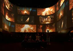 Glow: A Cinematic Moodscape, installation immersive
