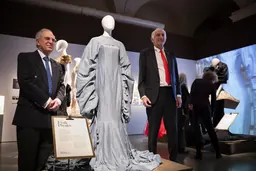 Les lauréats John M. Martinis et Michel H. Devoret visitent Nobel Creations 2025