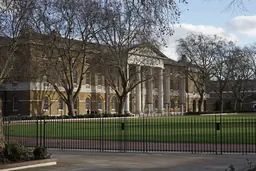 La Saatchi Gallery