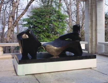 Henry Moore, Three Piece Reclining Figure No. 2: Bridge Prop, 1963, bronze