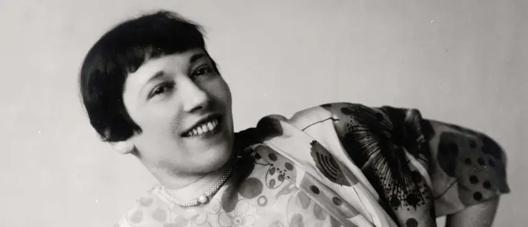 منحوتة خزفية من أعمال Vally Wieselthier
