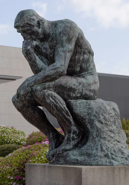 Le Penseur d’Auguste Rodin, dans le jardin de la fontaine du Kyoto National Museum