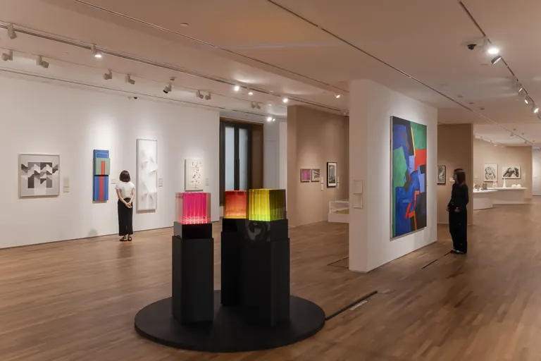 Vue de l’exposition Singapore Stories: Pathways and Detours in Art, DBS Singapore Gallery