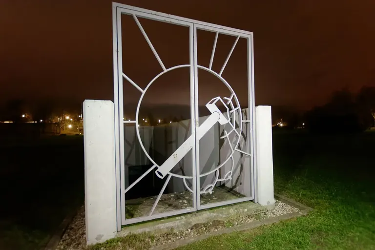 Martin Kippenberger, Metro-Net Station, Messe Leipzig (1997)