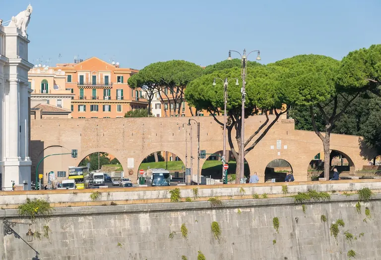 Le corridor du Passetto di Borgo, qui relie le Castel Sant'Angelo au Vatican