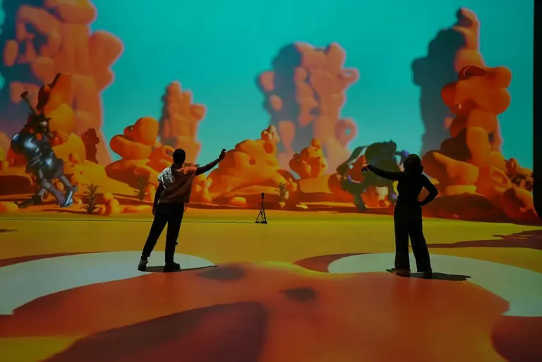 Installation interactive Tales of Two de YONK au Nxt Museum