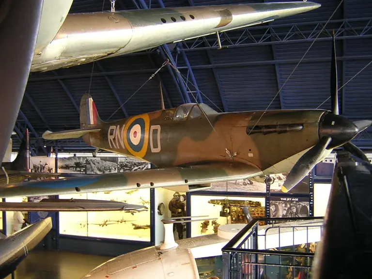 Spitfire bat Science Museumeko Flight galerian