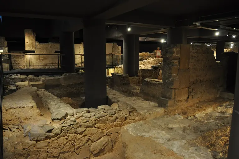 Roman dye-house remains in the MUHBA underground archaeological site