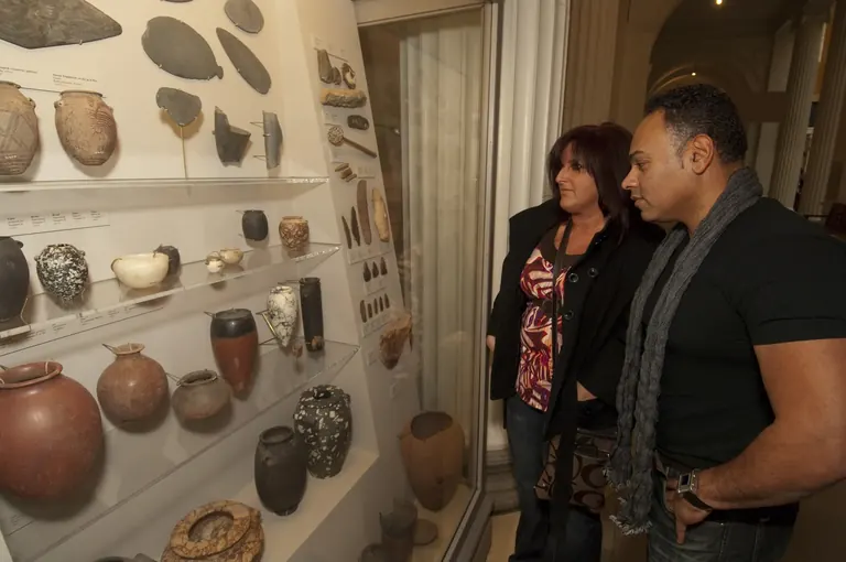 Una col·lecció de ceràmica de l’antic Egipte exposada a Inside Ancient Egypt, al Field Museum
