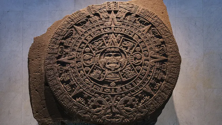 La Piedra del Sol azteca nella sala mexica