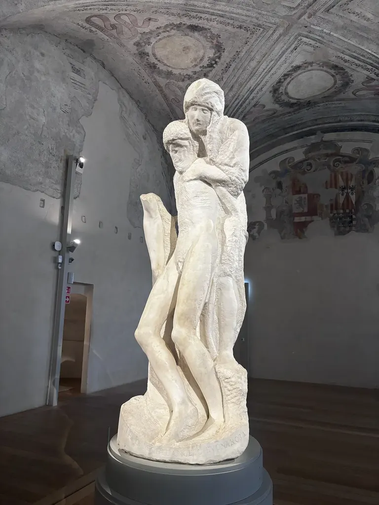 Michelangelo 的《Pietà Rondanini》