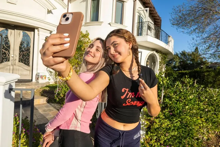 Lauren Greenfield, Couple Selfie, Aimee and Braden, both 18, University of Arizona, Tucson, 2022