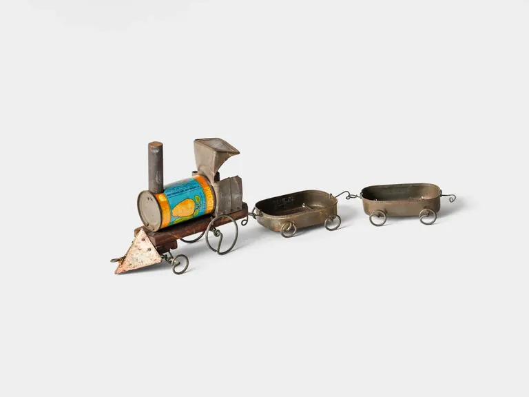 Alexander Calder، Toy Train