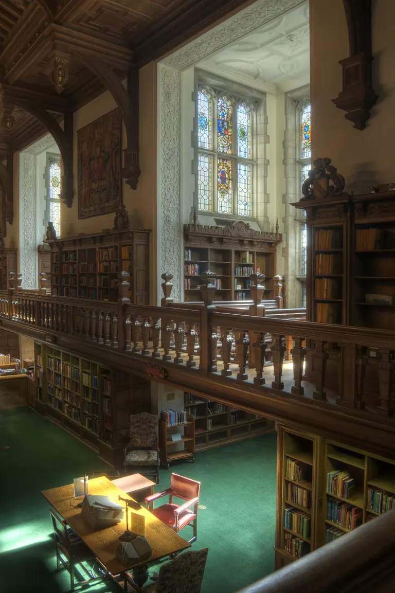 The Gail Kern Paster Reading Room at the Folger Shakespeare Library, with oak panelling and a trussed roof