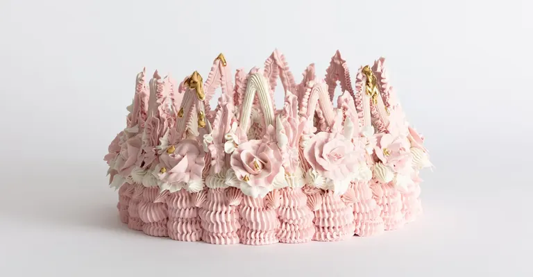 Ebony Russell, Rose Crown (Kitsch Tears), 2024, porcelain, stain, glaze and gold lustre