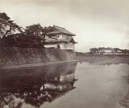 Raimund von Stillfried، مبنى الحراسة عند زاوية مجمّع القلعة، إيدو