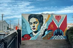 Fresque murale de Frida Kahlo par Shepard Fairey