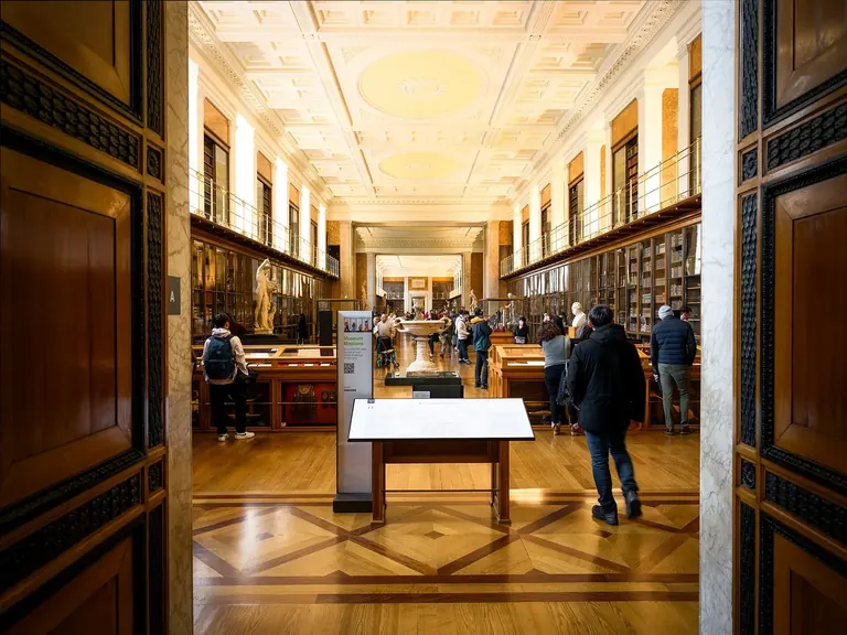 قاعة عصر التنوير في British Museum