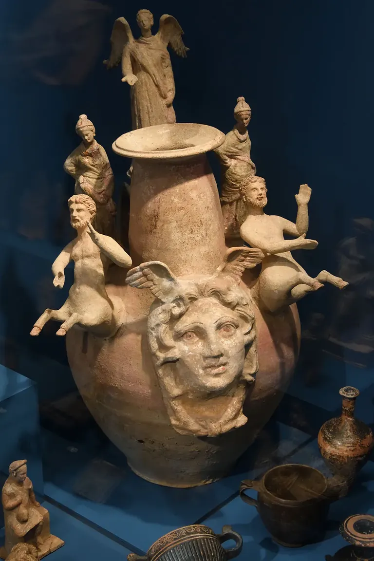 Recipiente helenístico de terracota de Canosa, da coleção Allard Pierson