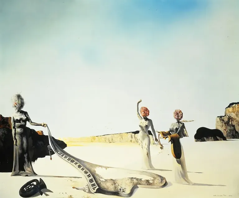 Salvador Dalí, Trois jeunes femmes surréalistes tenant dans leurs bras les peaux d’un orchestre, 1936 (détail)