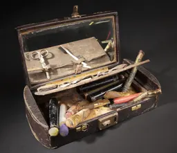 Actor Ko van Dijk's stage make-up box, from the Allard Pierson theatre collection
