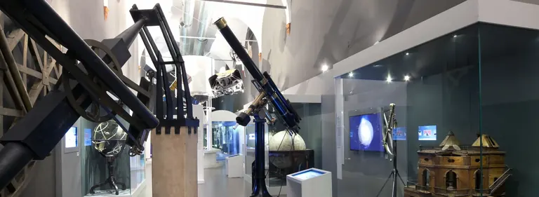 Àmbit expositiu dedicat a l’espai al Museo Nazionale Scienza e Tecnologia