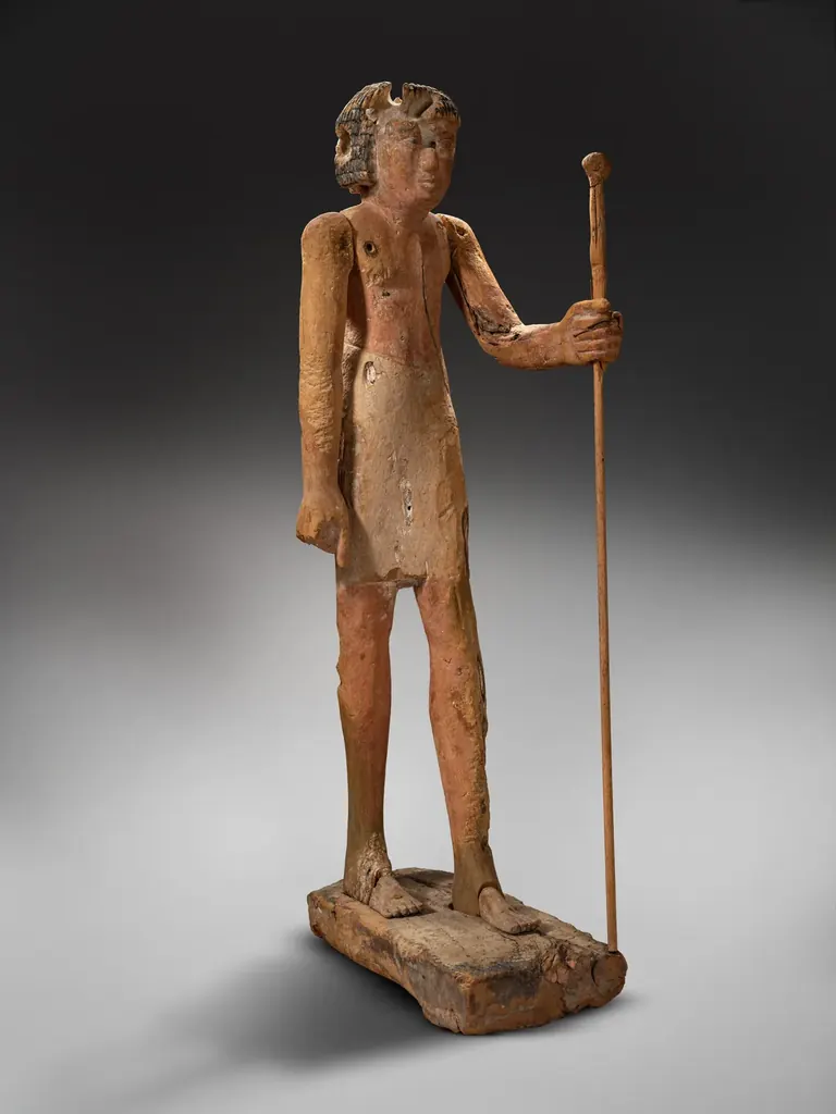 Painted wooden statue of an Old Kingdom nobleman, 6th Dynasty (MEB E-1004)