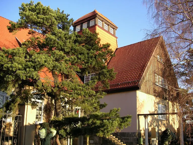 Bâtiment principal de Millesgården, sur sa falaise en terrasses à Lidingö