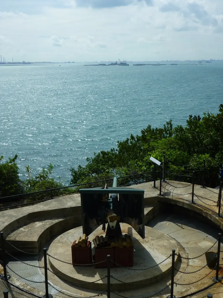 Vue extérieure du fort côtier Fort Siloso, sur l’île de Sentosa, à Singapour