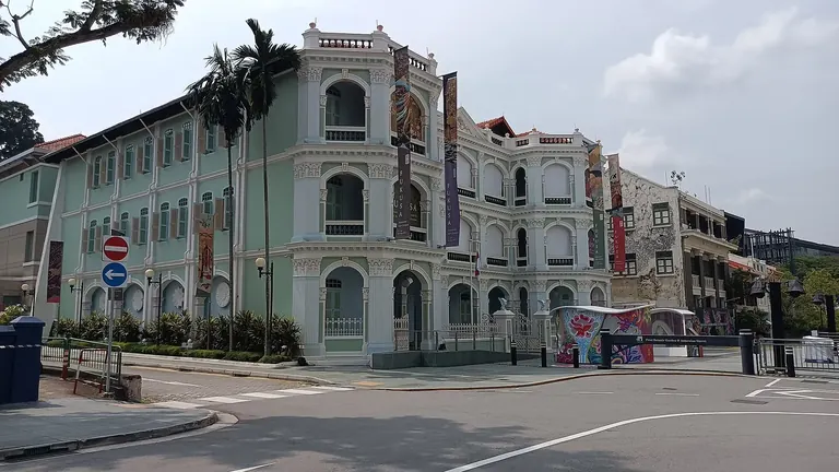 Extérieur du Peranakan Museum, installé dans l’ancienne Tao Nan School, sur Armenian Street, à Singapour