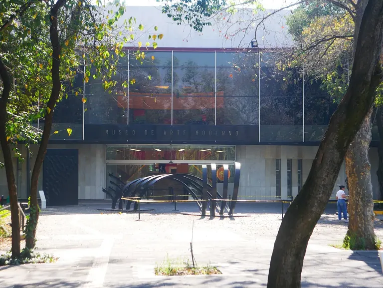 Façade du Museo de Arte Moderno, dans le Bosque de Chapultepec, à Mexico