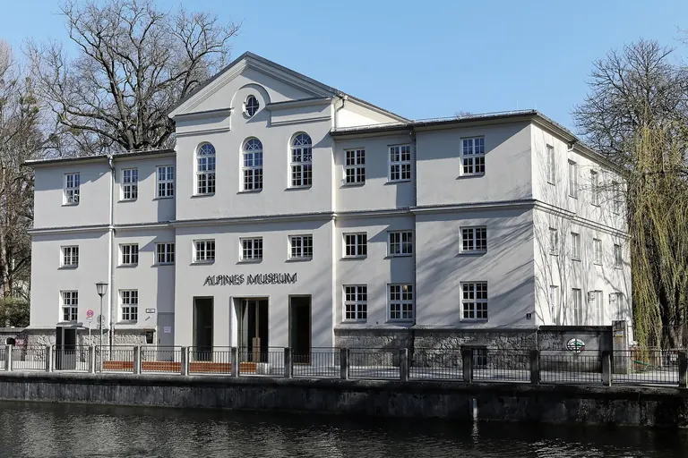 Musée alpin rénové sur la Praterinsel, à Munich, rouvert en mars 2024