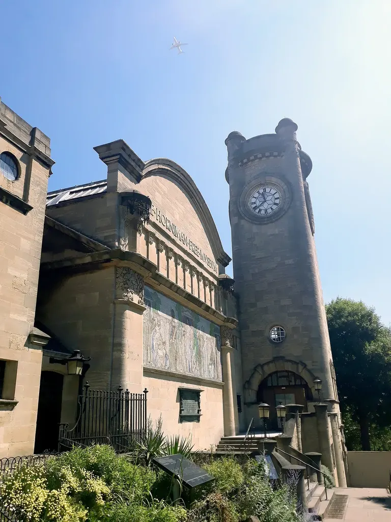 La tour-horloge Art nouveau caractéristique du Horniman Museum