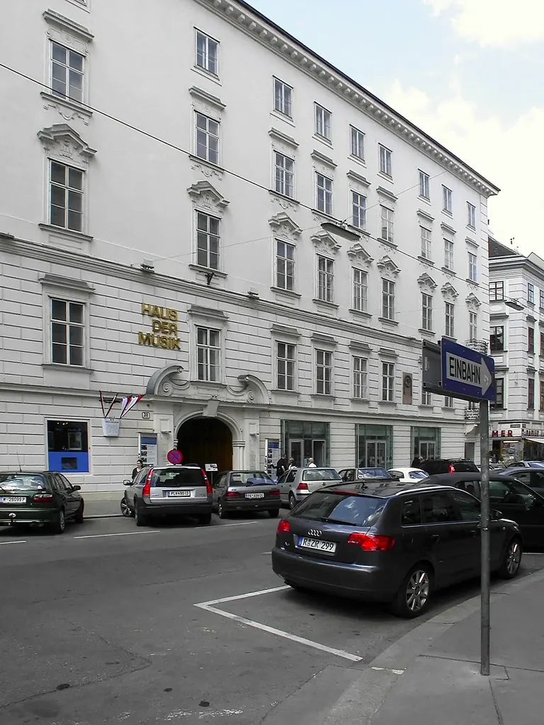 واجهة Haus der Musik (Palais Erzherzog Carl) في Seilerstätte، فيينا