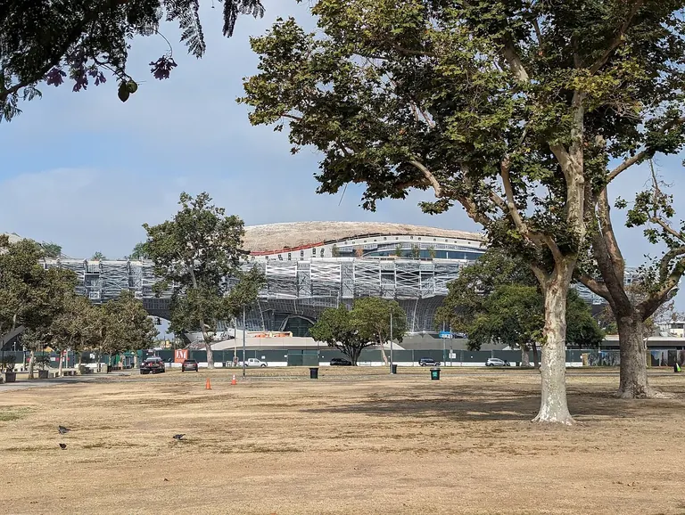 Bâtiment du Lucas Museum of Narrative Art en construction à Exposition Park, Los Angeles, août 2023