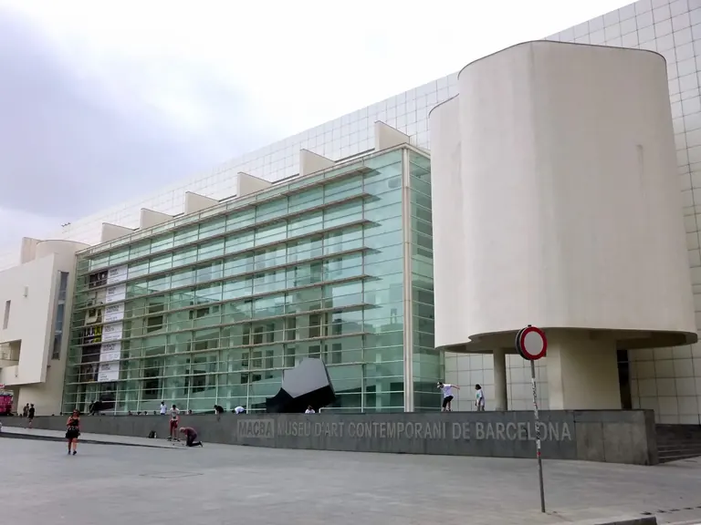 Richard Meier's white MACBA building on Plaça dels Àngels, Barcelona