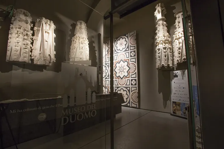 Entrée du Museo del Duomo di Milano, Piazza del Duomo