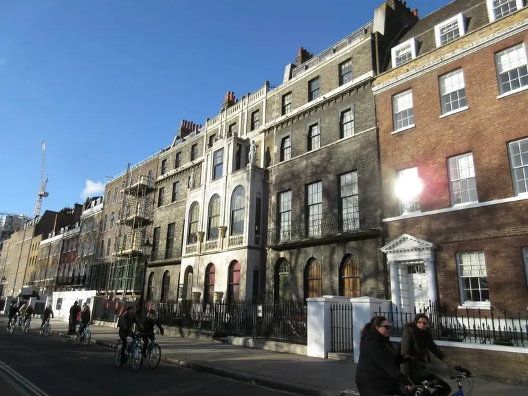 La façade georgienne du Sir John Soane’s Museum, à Lincoln’s Inn Fields