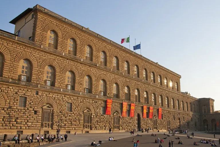 Façade du Palazzo Pitti en fin d’après-midi, Florence