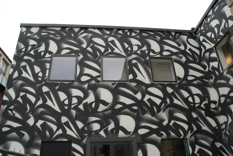 Façade extérieure du bâtiment du musée MUCA, à Munich
