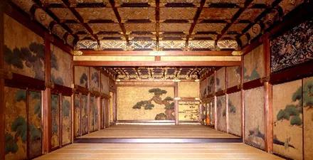 Pine murals on gold in the First and Second Rooms of the Ohiroma, Ninomaru-goten Palace