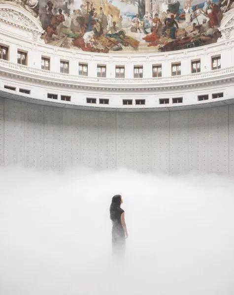 Fujiko Nakaya fog sculpture filling the domed Rotunda of the Bourse de Commerce with mist