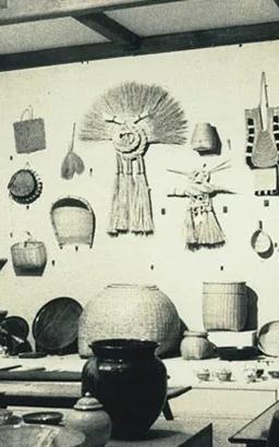 Works from a past New Works Competition and Exhibition at the Japan Folk Crafts Museum