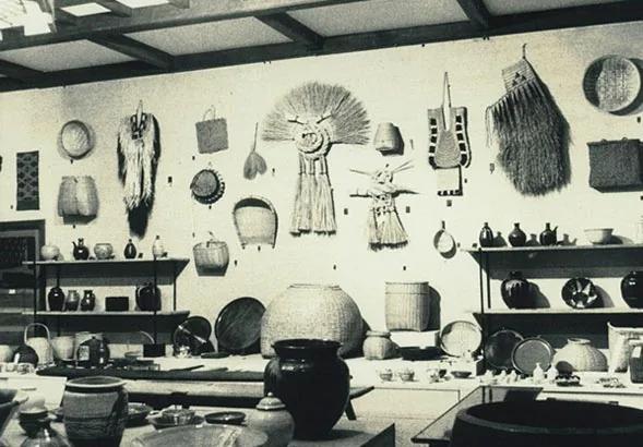 Works from a past New Works Competition and Exhibition at the Japan Folk Crafts Museum