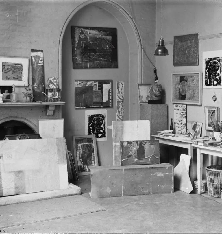 Paul Laib photograph of Hepworth and Nicholson's Hampstead studio