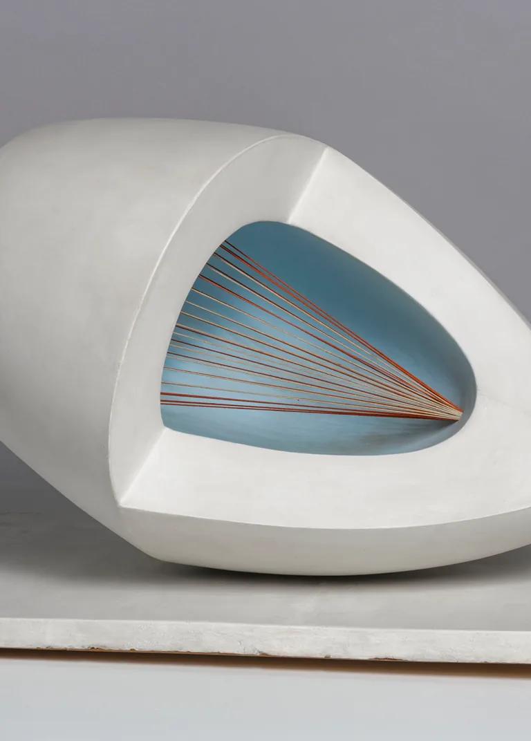 Barbara Hepworth, Sculpture with Colour