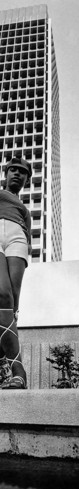 Paul Kodjo photograph from Abidjan in the 1970s, featured in Photoromance